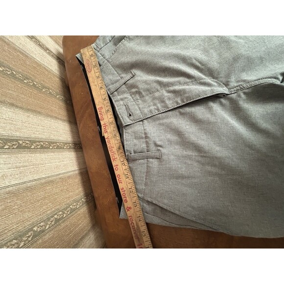 Volcom Shorts mens 28 gray 4 way Stretch zipper pocket surf and turf swim - Picture 12 of 12